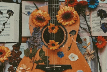 Tips for beginner guitarists: music made easy.